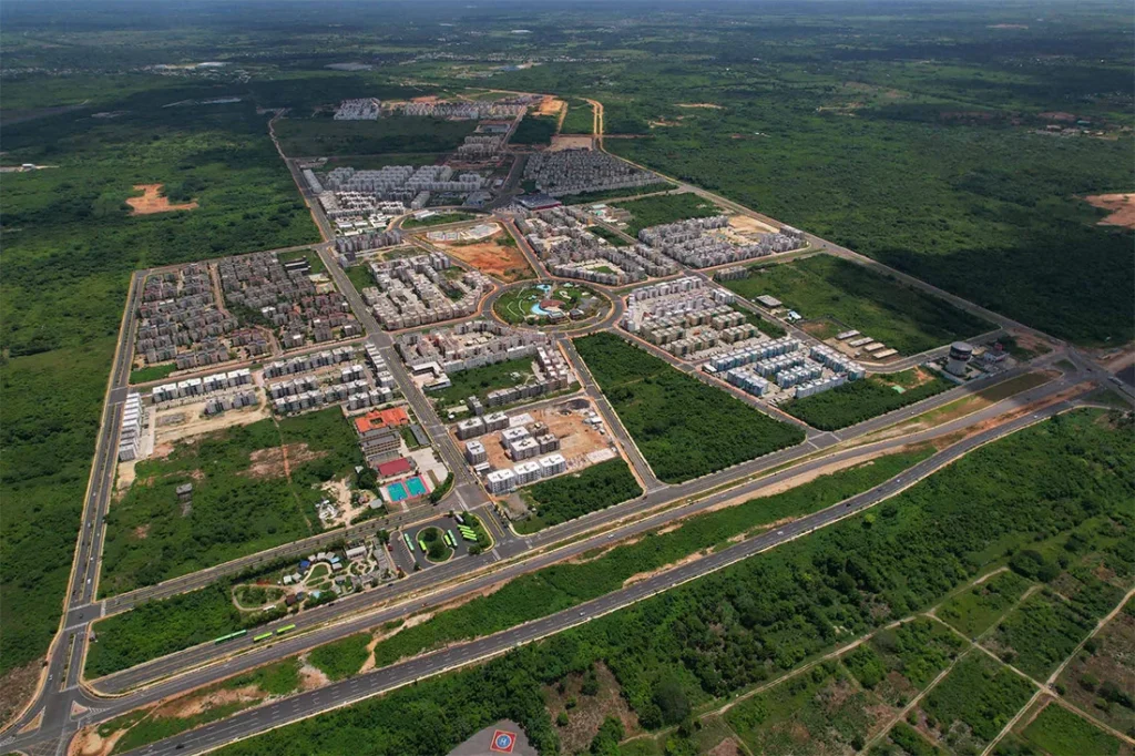 Vista de drone de la maqueta de Ciuda Juan Bosch, Avenida Ecológica, Santo Domingo Este