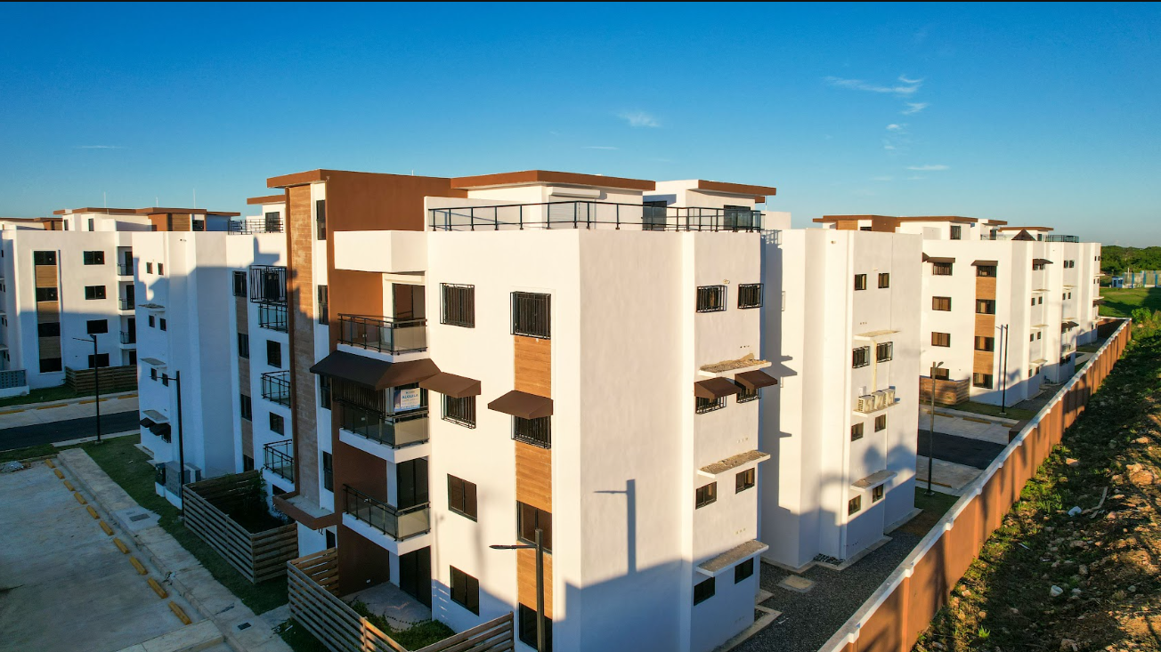 Fachadas de edificios Brisas Del Prado Santo Domingo Este