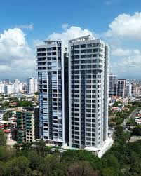 Villa Palmera Twin Towers: la joya residencial de la Avenida Anacaona