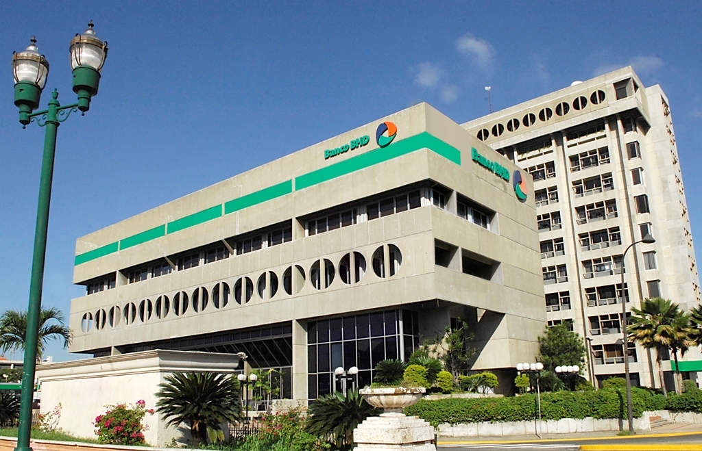 Edificio administrativo del grupo BHD