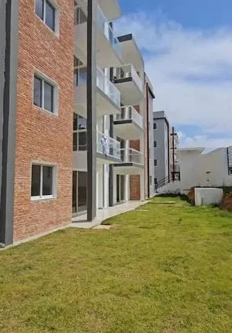 Parque De Las Colinas II: apartamentos con Bono Vivienda por la Av. Jacobo Majluta, Santo Domingo Norte