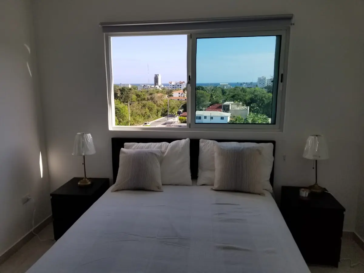 Habitación con ventana y vista al mar en Tepuy Juan Dolio