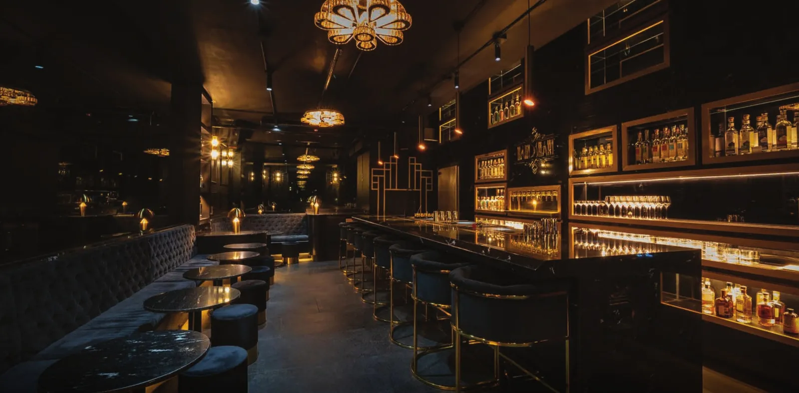 Noir, bar tipo speakeasy de Distrito Playa Juan Dolio