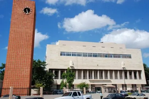 palacio municipal distrito nacional torre reloj centro de los heroes