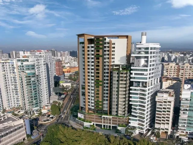 Render de una torre de apartamentos de 26 niveles que se construirá frente al parque Iberoamericano, entre las torres existentes de La Esperilla, Santo Domingo | Render de una torre de 26 niveles que se construirá frente al parque Iberoamericano. Las torres que la rodean ya son el nuevo rostro de La Esperilla.
